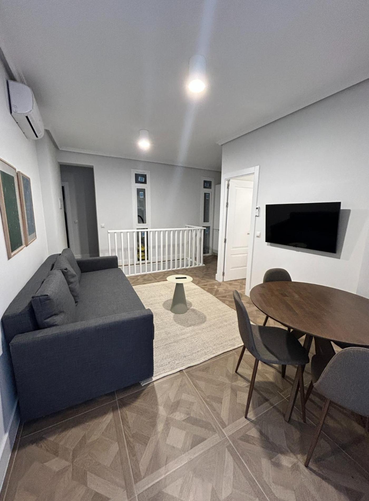 Sunny Apt 9Pax 4 Habitaciones En Minas-Malasana E3 Madrid Bagian luar foto
