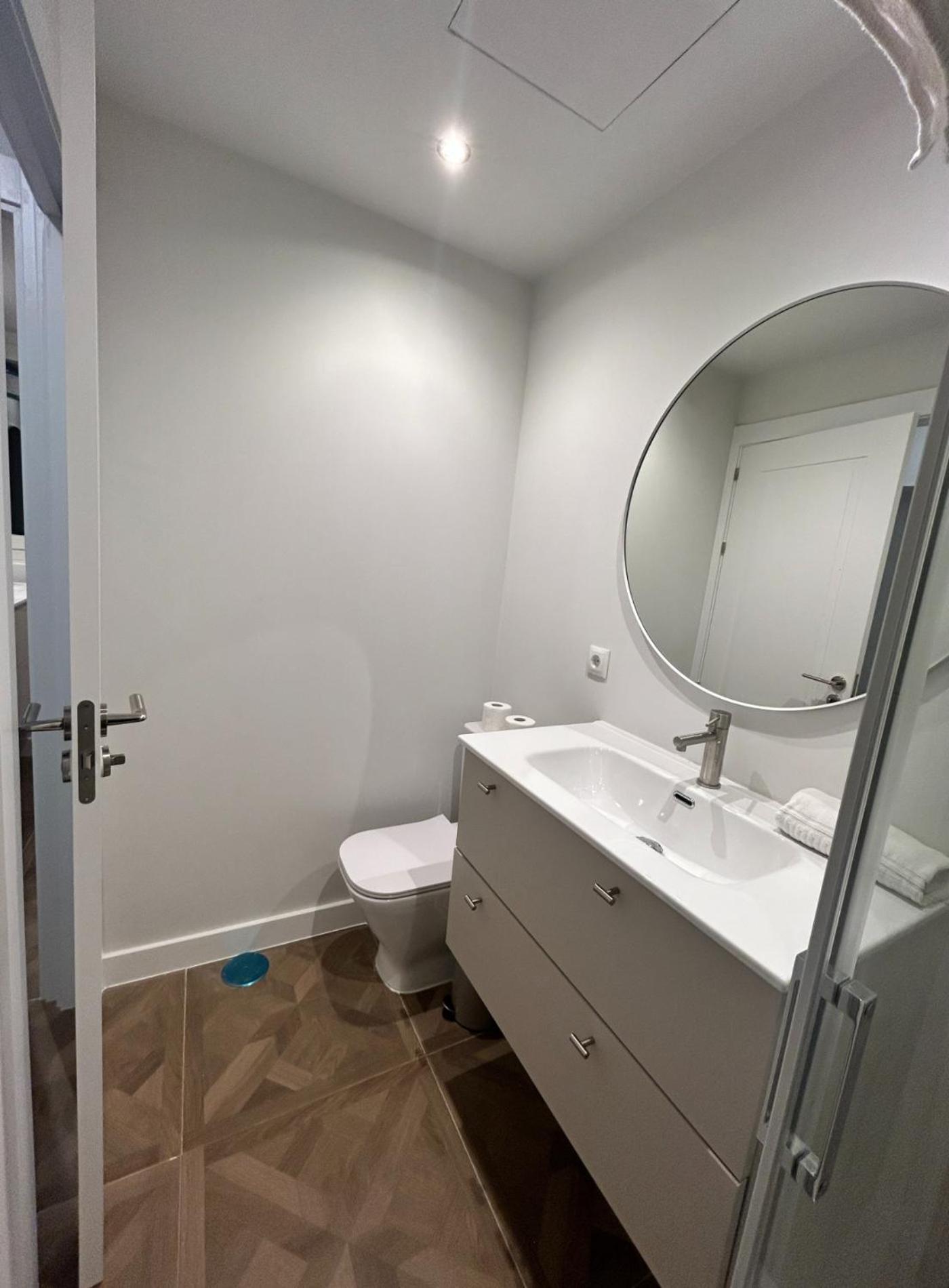 Sunny Apt 9Pax 4 Habitaciones En Minas-Malasana E3 Madrid Bagian luar foto